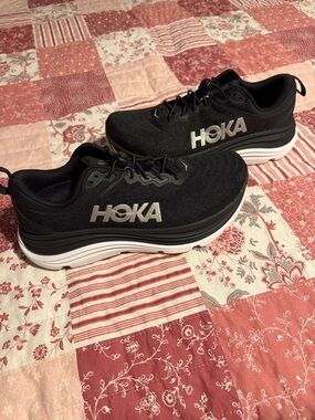 HOKA Gaviota 5 Men’s 10.5 wide 2E like new